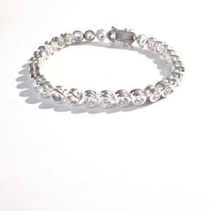 NEW Silver bracelet with clear crystals 8.5‎ inches long